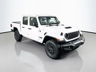 New 2026 Jeep Gladiator Sport video 1