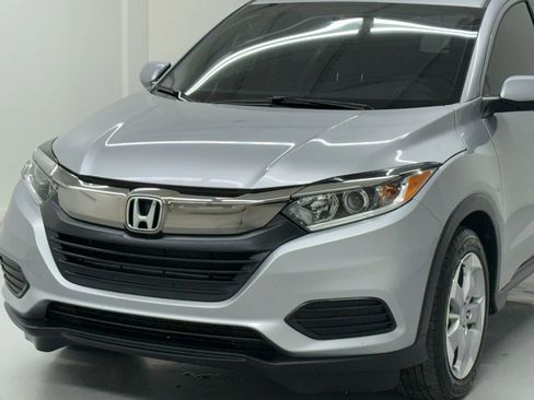 Used 2019 Honda HR-V LX image 9