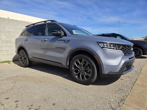 Certified 2023 Kia Sorento X-Line EX image 2