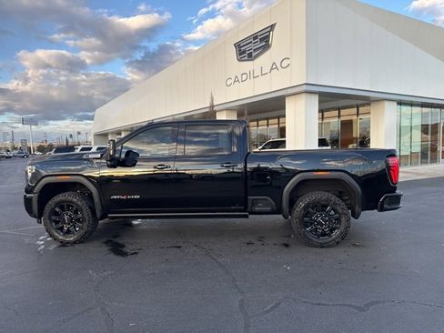 Used 2025 GMC Sierra 2500 AT4 w/ AT4 Premium Plus Package image 7