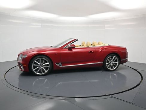 Used 2021 Bentley Continental GT image 2