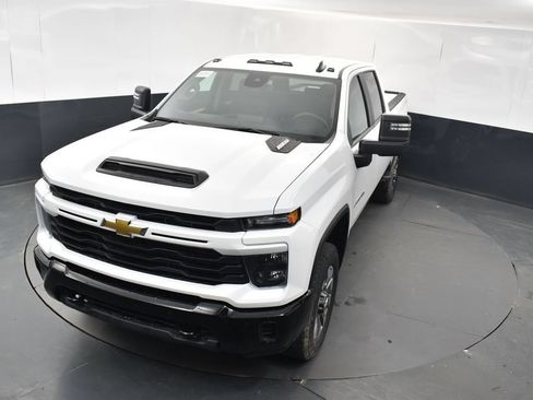 New 2026 Chevrolet Silverado 2500 Custom w/ Custom Value Package AWD/4WD image 19