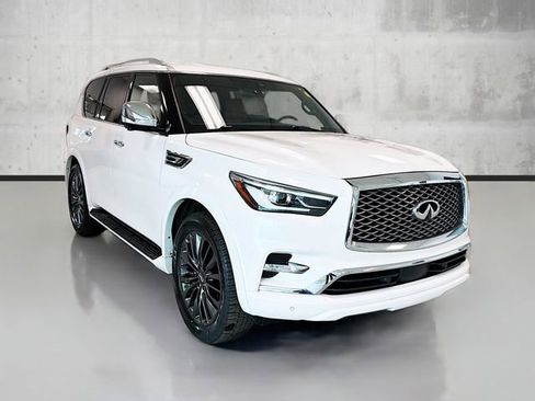 Used 2023 INFINITI QX80 Sensory w/ Cargo Package image 3