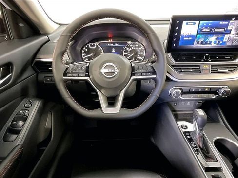 New 2026 Nissan Altima 2.5 SR AWD/4WD image 22