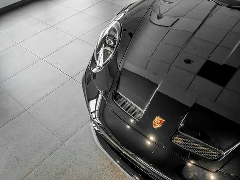 Certified 2022 Porsche 911 GT3 RWD image 33