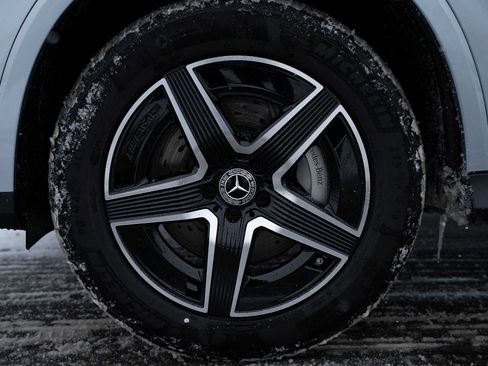Used 2026 Mercedes-Benz GLC 300 4MATIC image 11