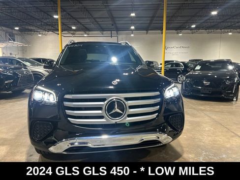 Used 2024 Mercedes-Benz GLS 450 4MATIC image 3