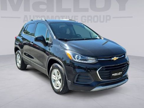 Used 2020 Chevrolet Trax LT w/ LT Convenience Package AWD/4WD image 7