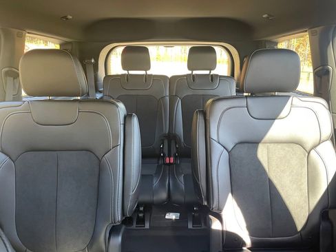 New 2025 Jeep Grand Cherokee L Altitude RWD image 18