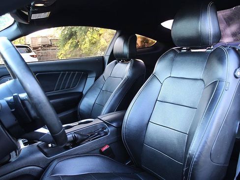 Used 2018 Ford Mustang GT Premium RWD image 14