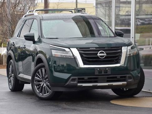 Used 2023 Nissan Pathfinder SL w/ SL Premium Package image 9