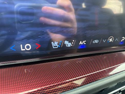 Used 2024 Chevrolet Traverse RS w/ LPO, Floor Liner Package image 6