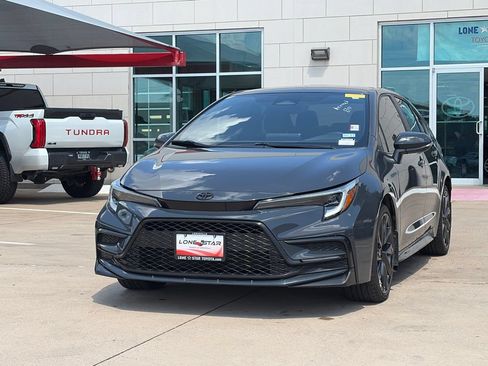 Used 2025 Toyota Corolla SE FWD image 4