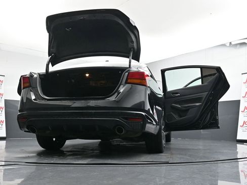 Used 2023 Nissan Altima 2.5 SR image 47