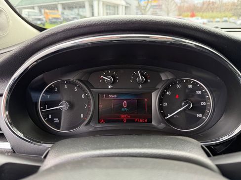 Used 2020 Buick Encore Preferred image 24
