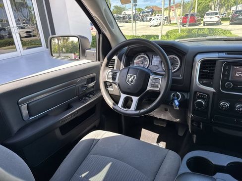 Used 2022 RAM 1500 Classic SLT RWD image 21