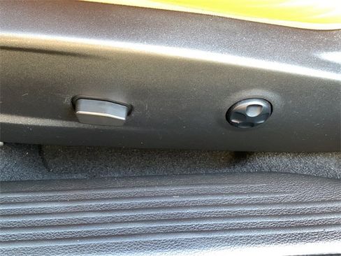 Used 2022 Dodge Challenger SRT Hellcat image 19