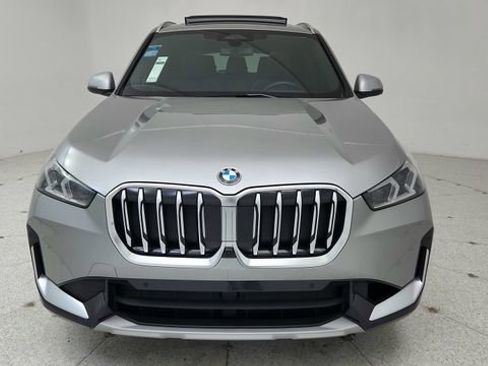Used 2023 BMW X1 xDrive28i w/ Premium Package AWD/4WD image 2