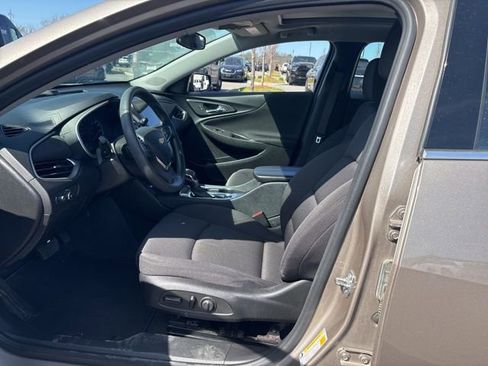 Used 2023 Chevrolet Malibu LT image 21