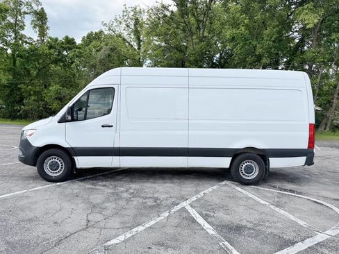 Used 2021 Mercedes-Benz Sprinter 2500 w/ Bench Seat Package image 8