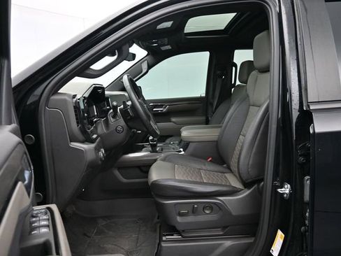 Used 2024 Chevrolet Silverado 1500 ZR2 image 39