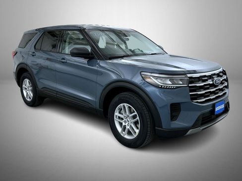 New 2026 Ford Explorer Active image 3