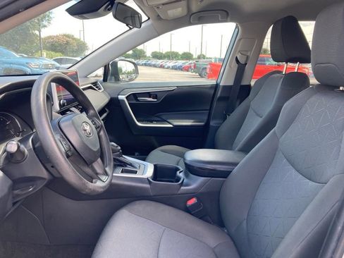 Used 2023 Toyota RAV4 XLE FWD image 10