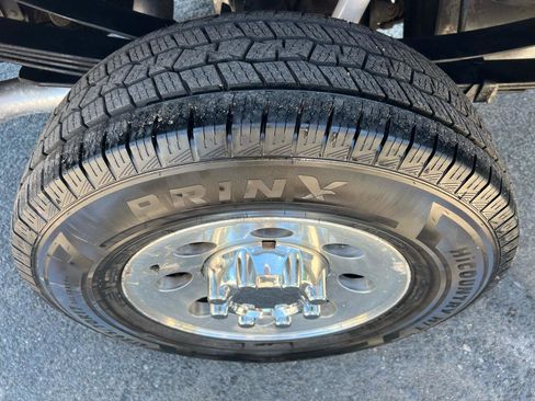 Used 2005 Ford F250 XLT AWD/4WD image 5