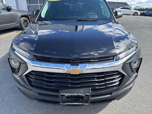Used 2024 Chevrolet TrailBlazer LS w/ LS Convenience Package FWD image 9