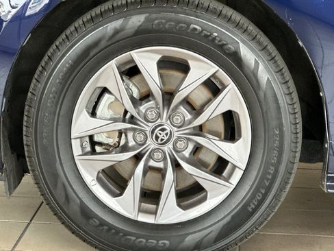 Certified 2021 Toyota Sienna XLE w/ XLE Plus Package image 28