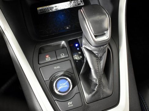Used 2020 Toyota RAV4 XSE image 39