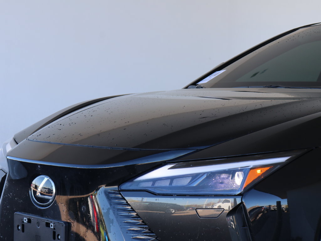 Used 2025 Lexus RZ 450e w/ Cold Area Package AWD/4WD image 13
