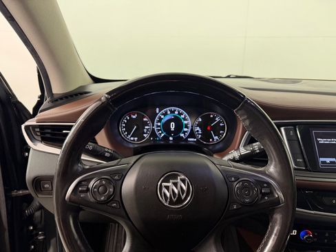 Used 2018 Buick Enclave Avenir w/ Avenir Technology Package FWD image 15