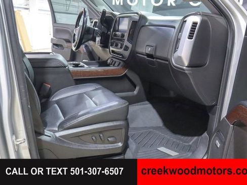 Used 2019 GMC Sierra 2500 SLT w/ Duramax Plus Package AWD/4WD image 51