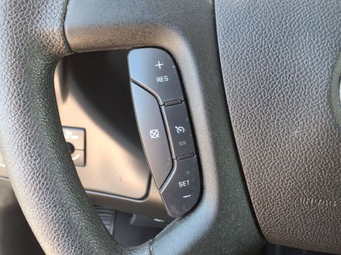 Used 2025 Chevrolet Express 2500 w/ Driver Convenience Package RWD image 12