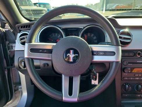 Used 2005 Ford Mustang Coupe image 22