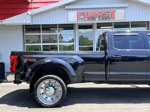 Used 2017 Ford F350 Lariat w/ Lariat Ultimate Package AWD/4WD image 8