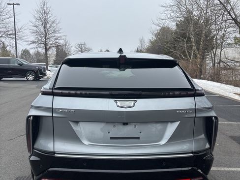 Certified 2024 Cadillac Lyriq Luxury w/ LPO, Floor Liner Package image 6