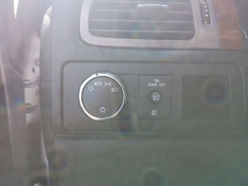 Used 2013 Chevrolet Avalanche LS w/ All-Star Edition RWD image 13