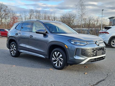 New 2026 Volkswagen Tiguan S image 2