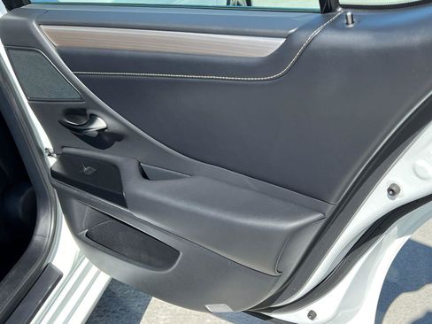 Used 2021 Lexus ES 350 F Sport w/ Accessory Package FWD image 16