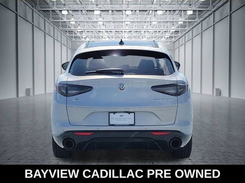 Used 2025 Alfa Romeo Stelvio Sprint w/ Veloce Package AWD/4WD image 4