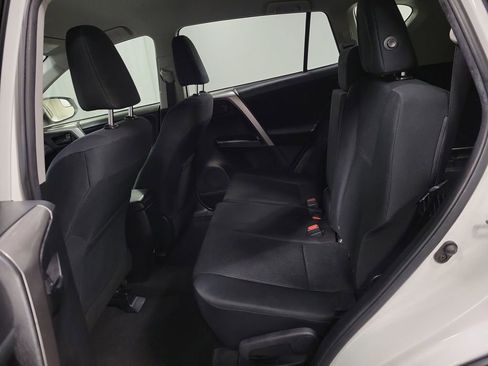 Used 2016 Toyota RAV4 LE image 22