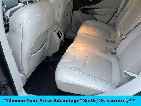 Certified 2021 Jeep Cherokee Latitude Lux w/ Trailer Tow Group image 31