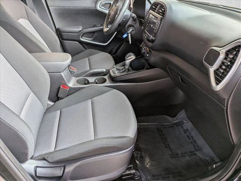 Used 2023 Kia Soul LX FWD image 19