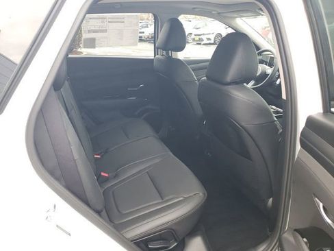 Used 2025 Hyundai Tucson Limited AWD/4WD image 12