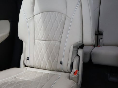 Certified 2023 Buick Enclave Avenir w/ Avenir Technology Package AWD/4WD image 13