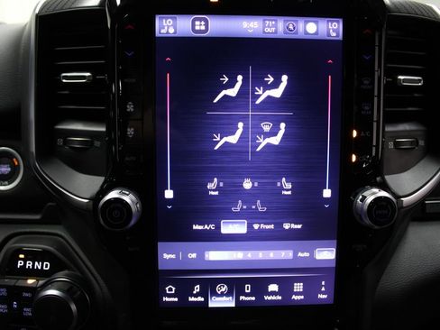 New 2026 RAM 1500 4x4 Crew Cab image 16