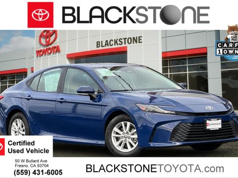 Certified 2025 Toyota Camry LE image 1