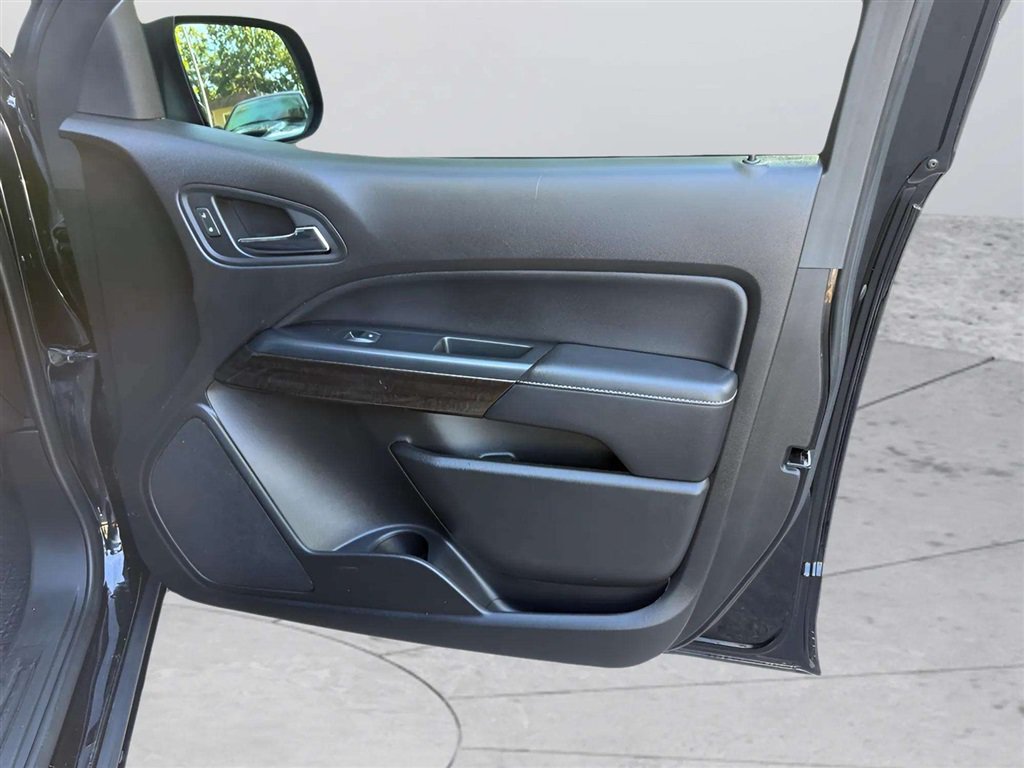 Used 2016 GMC Canyon SLT w/ Driver Alert Package RWD image 19